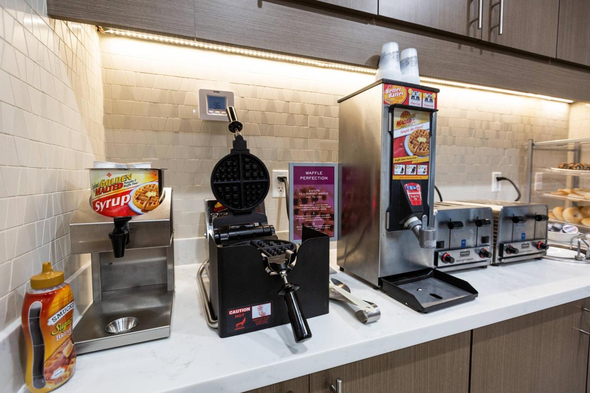 Residence Inn By Marriott Oklahoma City Airport Bagian luar foto